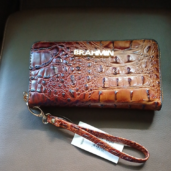 Brahmin Tan Crocodile Embossed Wristlet - Picture 1 of 5